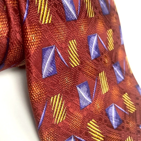 Omaggio By Robert Talbot Geometric Silk Handsewn in Italy Design 21675 4”/ 54.5” - Picture 6 of 9